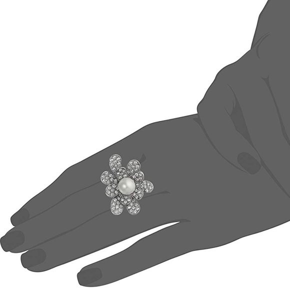 KENNETH JAY LANE, PAVE CRYSTALS FLOWER RING WITH PEARL CENTER - Picture 2 of 2